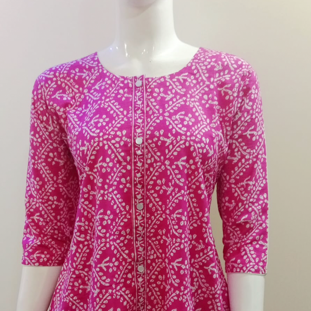 Trendy Kurti Sets